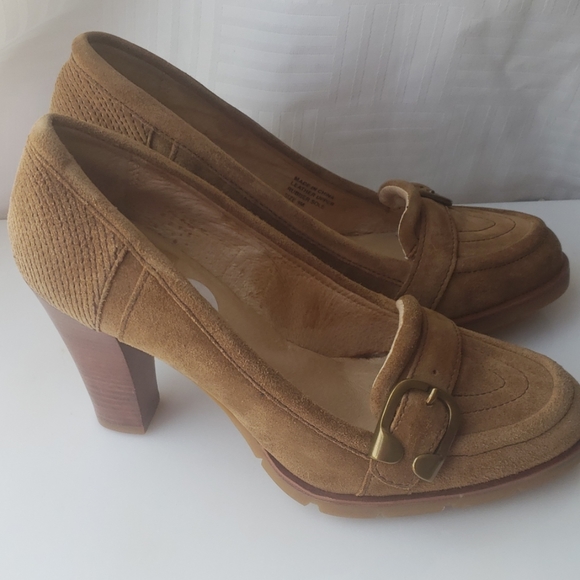 NWOT- Michael Kors shoes - Picture 3 of 8